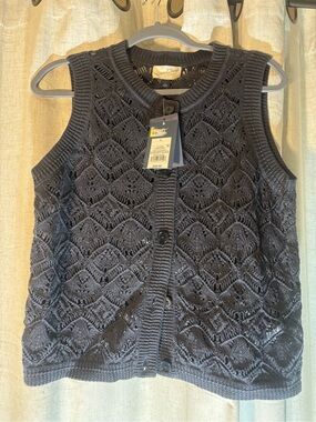 Universal Thread Black Openwork Knit Button-Front Vest